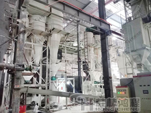 桂林鸿程新型粘土磨粉机设备案例